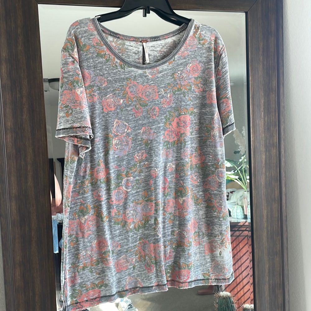 Free people burn out tee